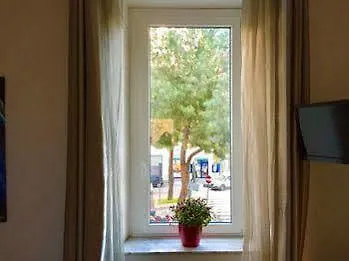Rose & Tulip Hotel Rome 0*,